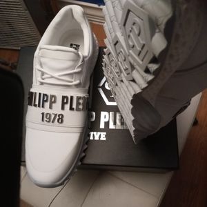 ON SALE Philipp Plein Sneakers "The Shark"